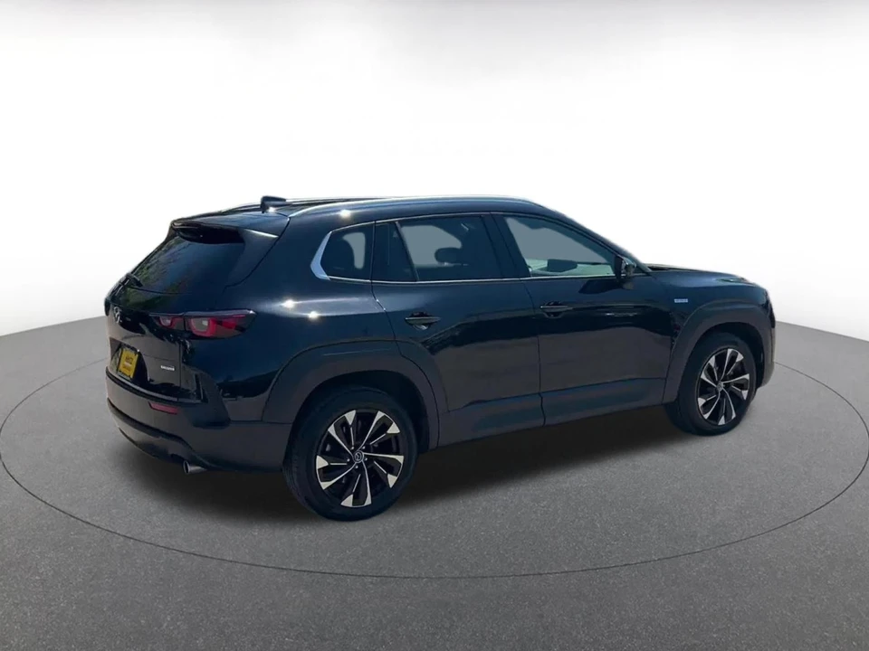 2025 Mazda CX-50 - Image 13 of 31