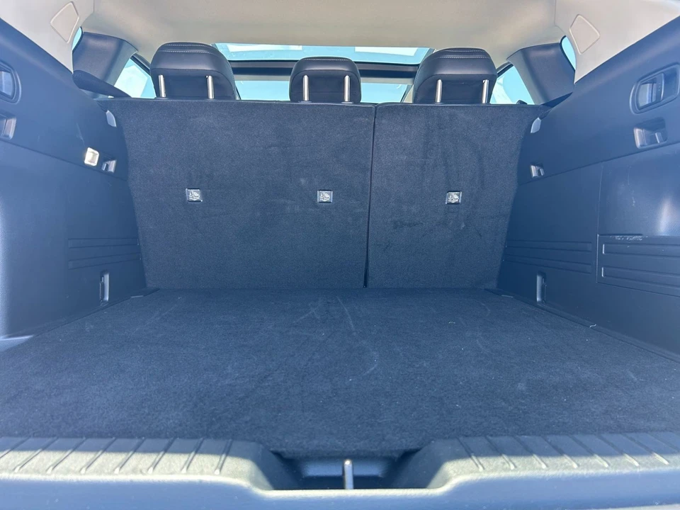 2025 Mazda CX-50 - Image 21 of 31