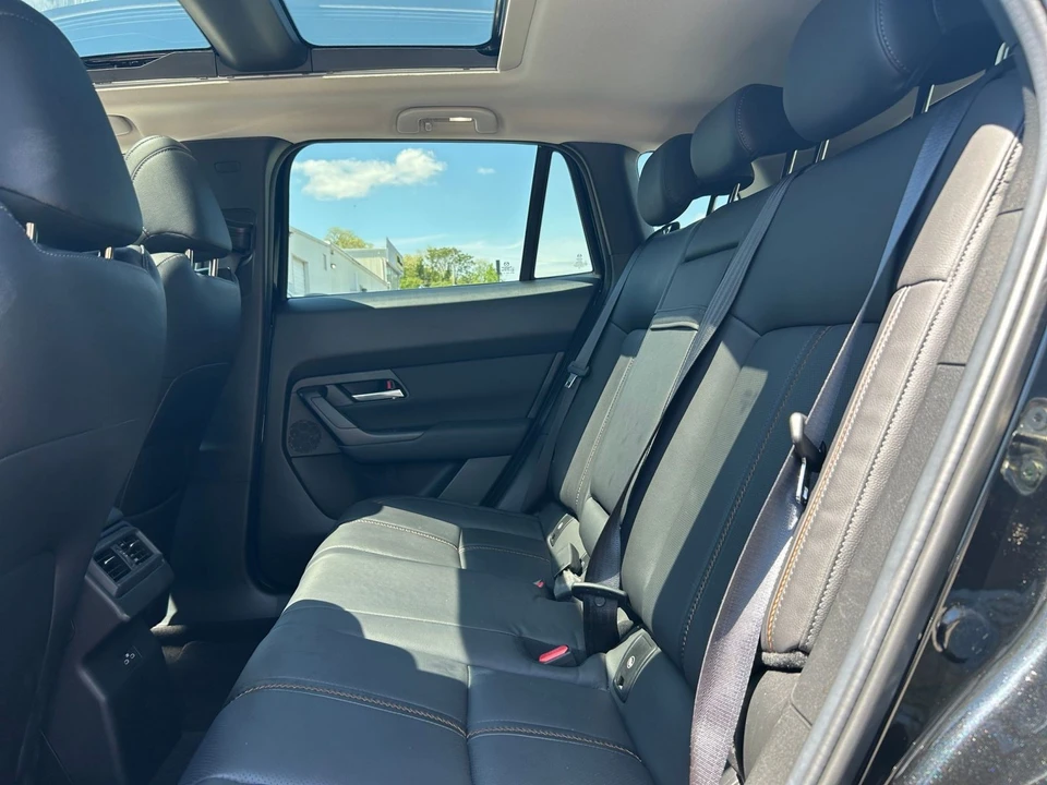 2025 Mazda CX-50 - Image 23 of 31