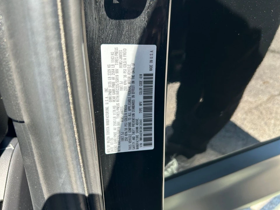 2025 Mazda CX-50 - Image 25 of 31