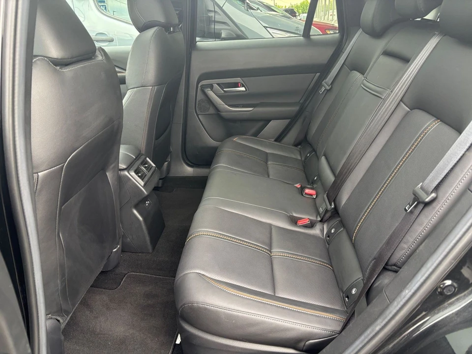 2025 Mazda CX-50 - Image 22 of 31