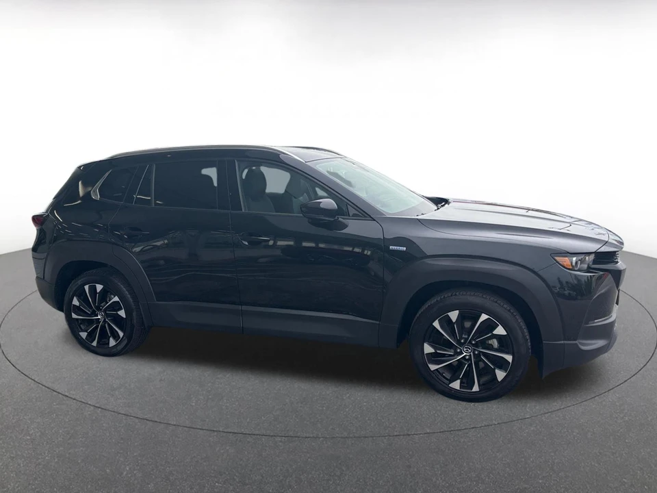 2025 Mazda CX-50 - Image 17 of 31