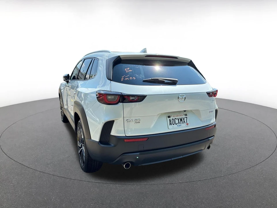 2025 Mazda CX-50 - Image 5 of 10