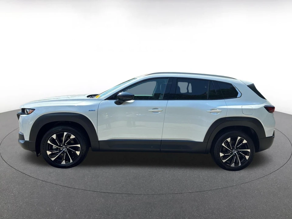 2025 Mazda CX-50 - Image 4 of 10
