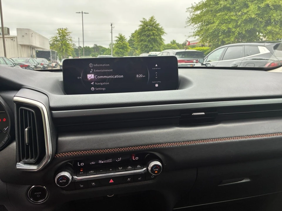 2025 Mazda CX-50 - Image 15 of 31