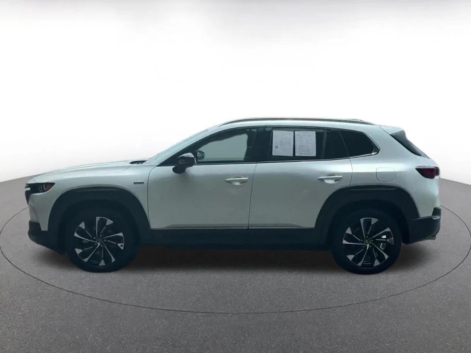 2025 Mazda CX-50 - Image 12 of 31