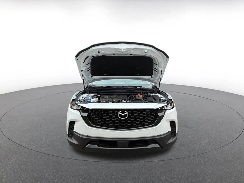 2025 Mazda CX-50 - Image 8 of 31