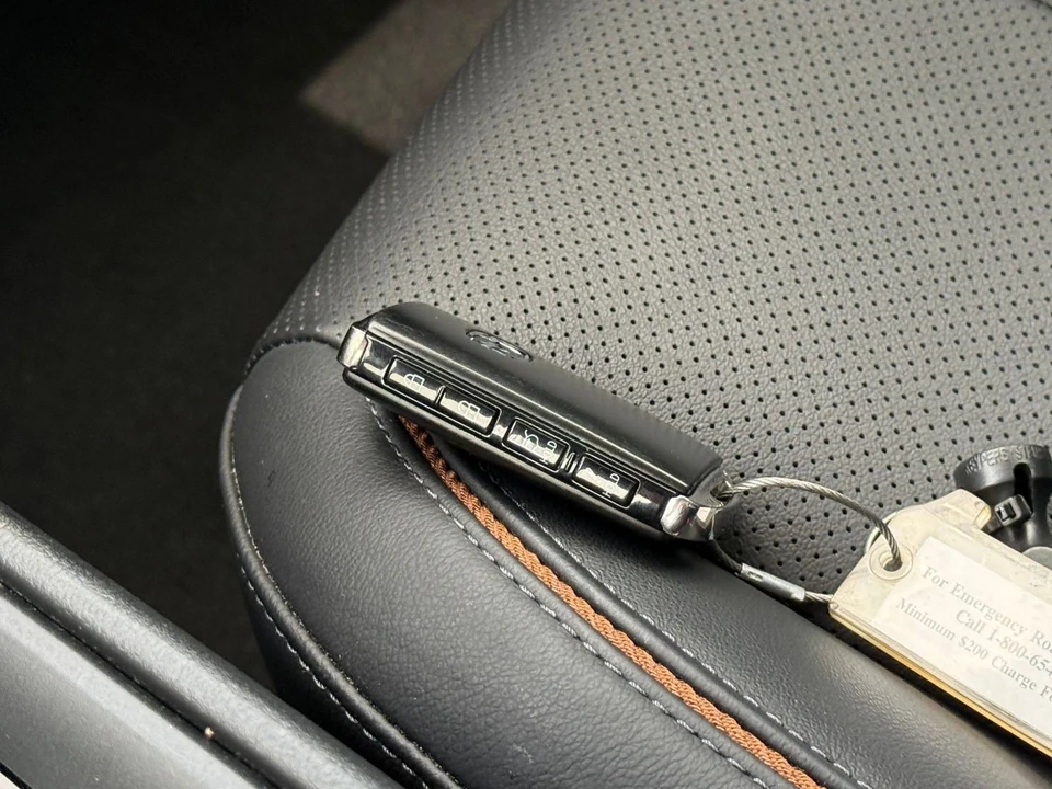 2025 Mazda CX-50 - Image 24 of 31