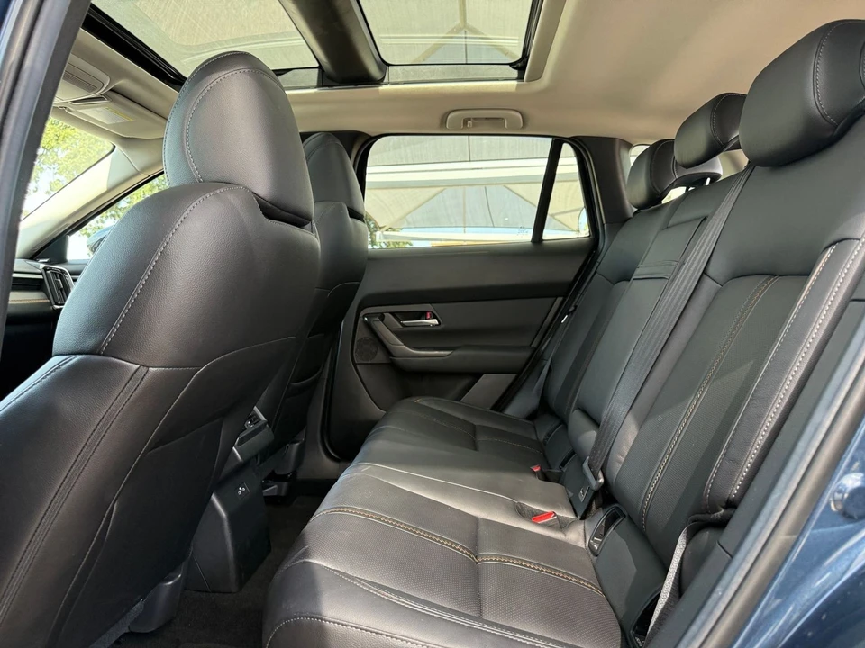 2025 Mazda CX-50 - Image 30 of 31