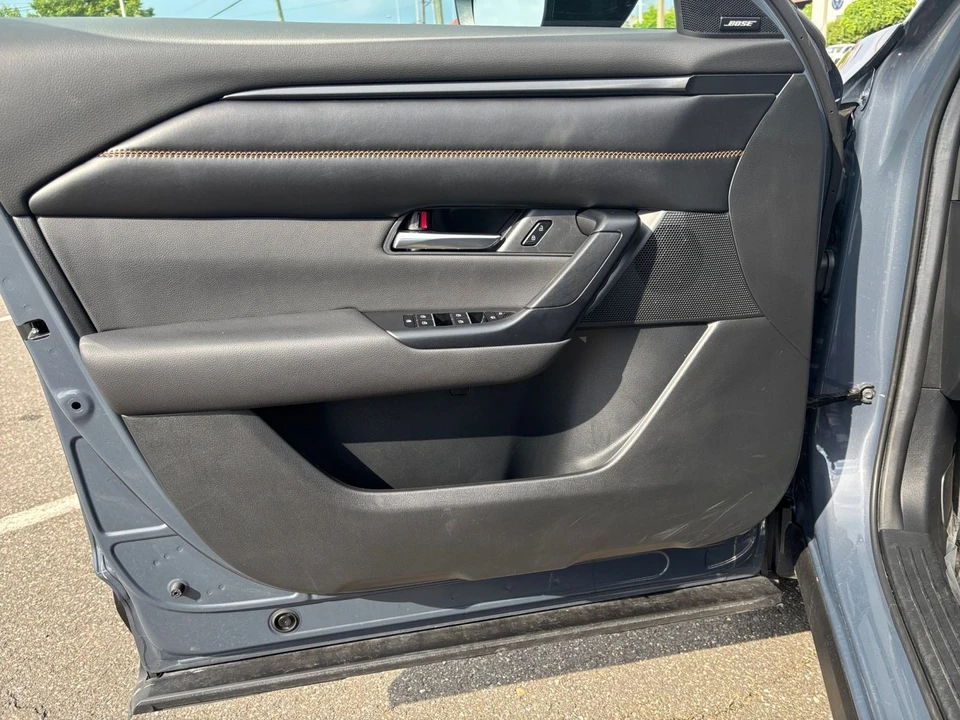 2025 Mazda CX-50 - Image 20 of 31