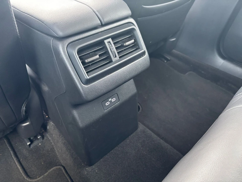 2025 Mazda CX-50 - Image 19 of 31