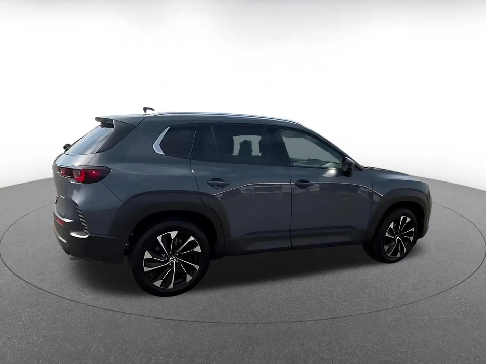 2025 Mazda CX-50 - Image 16 of 31