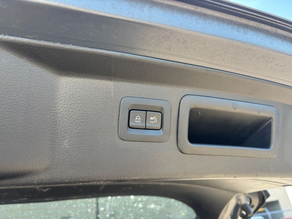 2025 Mazda CX-50 - Image 20 of 31