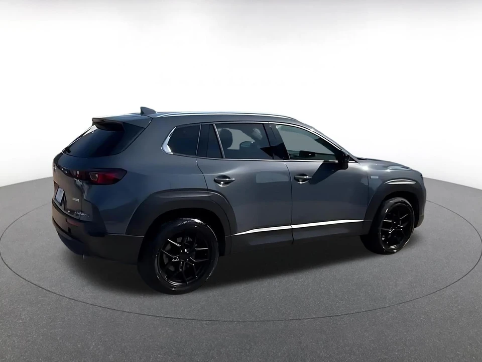 2025 Mazda CX-50 - Image 16 of 31