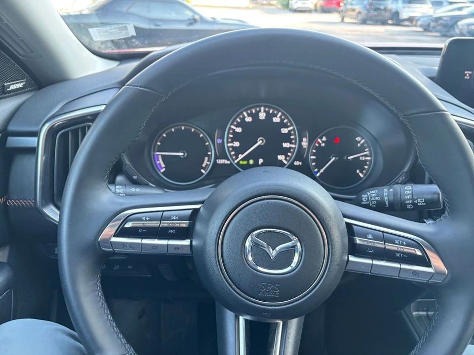 2025 Mazda CX-50 - Image 30 of 31