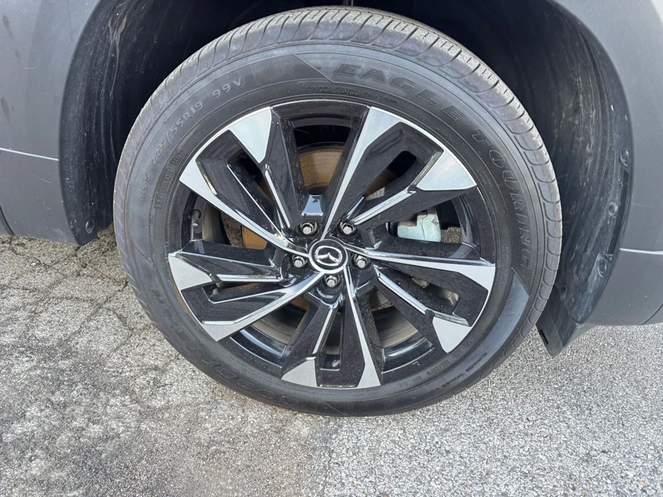 2025 Mazda CX-50 - Image 26 of 31