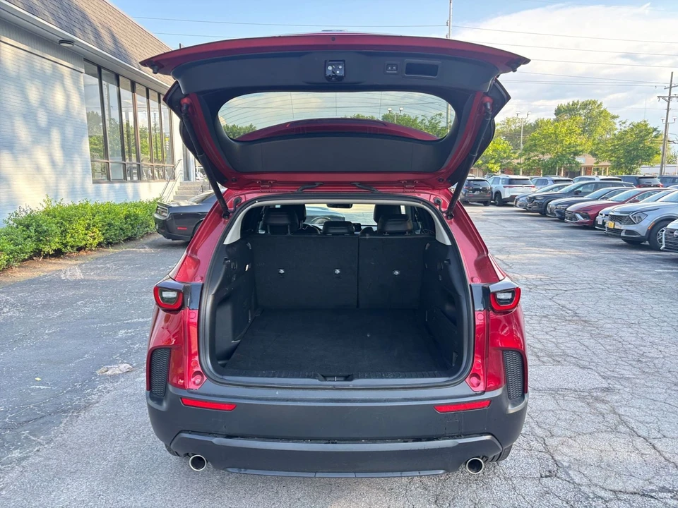2025 Mazda CX-50 - Image 27 of 31
