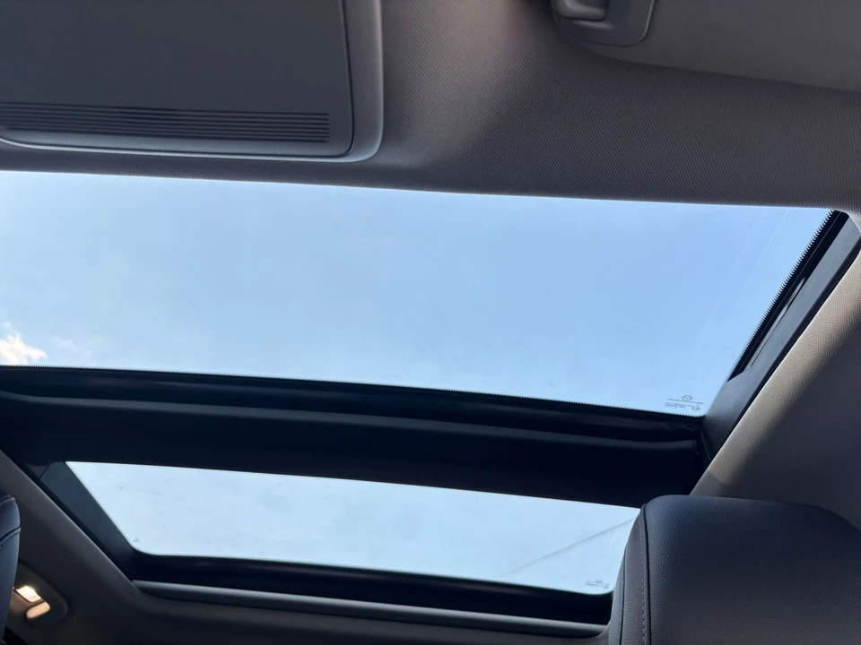 2025 Mazda CX-50 - Image 24 of 31