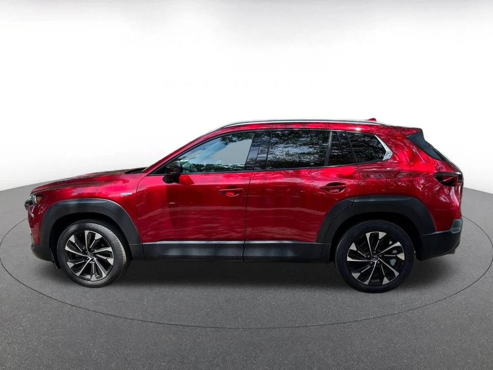 2025 Mazda CX-50 - Image 4 of 10