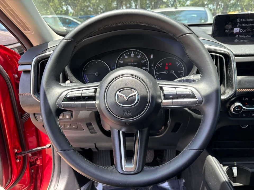 2025 Mazda CX-50 - Image 26 of 31