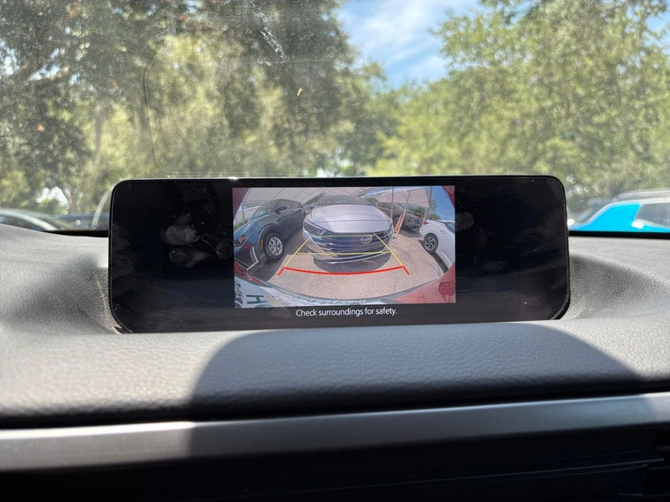 2025 Mazda CX-50 - Image 19 of 31