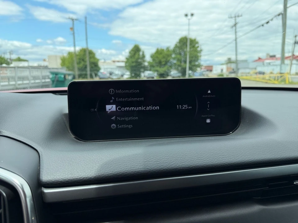 2025 Mazda CX-50 - Image 18 of 31