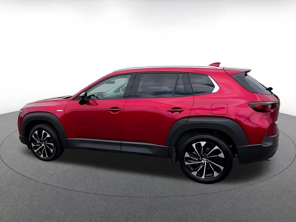 2025 Mazda CX-50 - Image 11 of 31