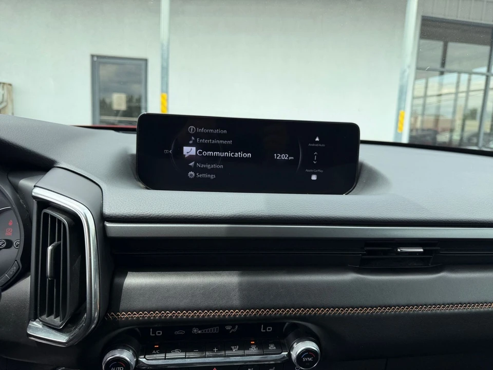 2025 Mazda CX-50 - Image 22 of 31