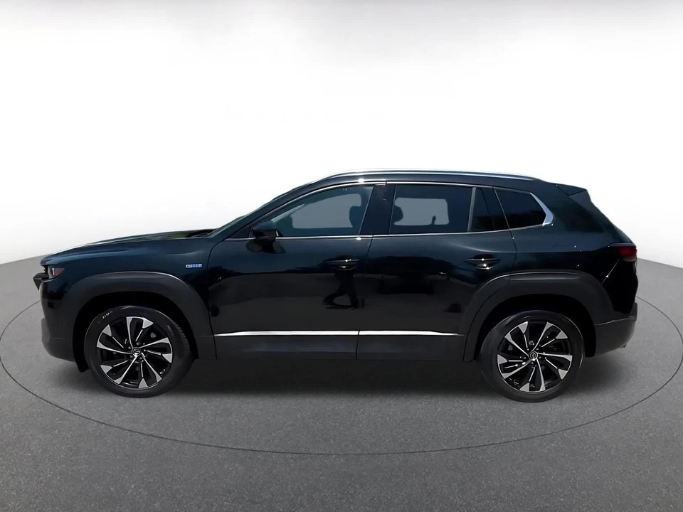 2025 Mazda CX-50 - Image 11 of 31
