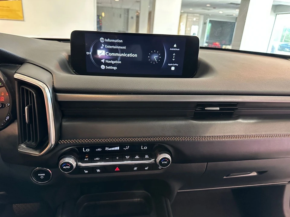 2025 Mazda CX-50 - Image 19 of 31