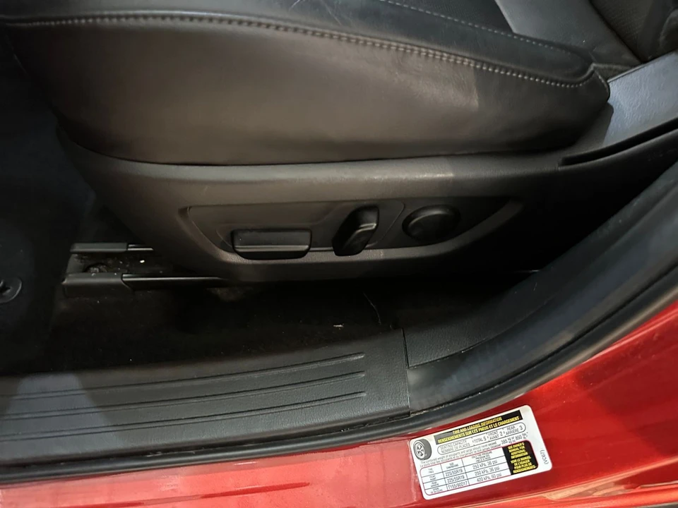 2025 Mazda CX-50 - Image 24 of 31