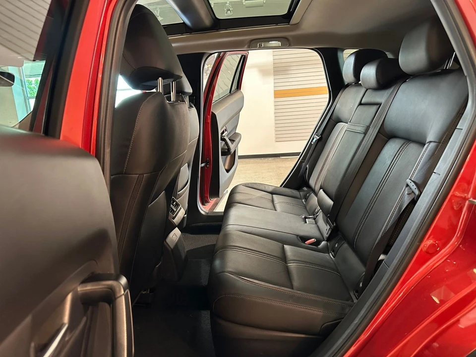 2025 Mazda CX-50 - Image 29 of 31