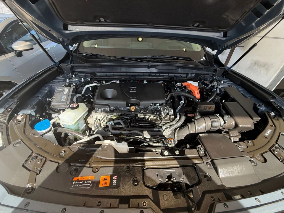 2025 Mazda CX-50 - Image 29 of 31