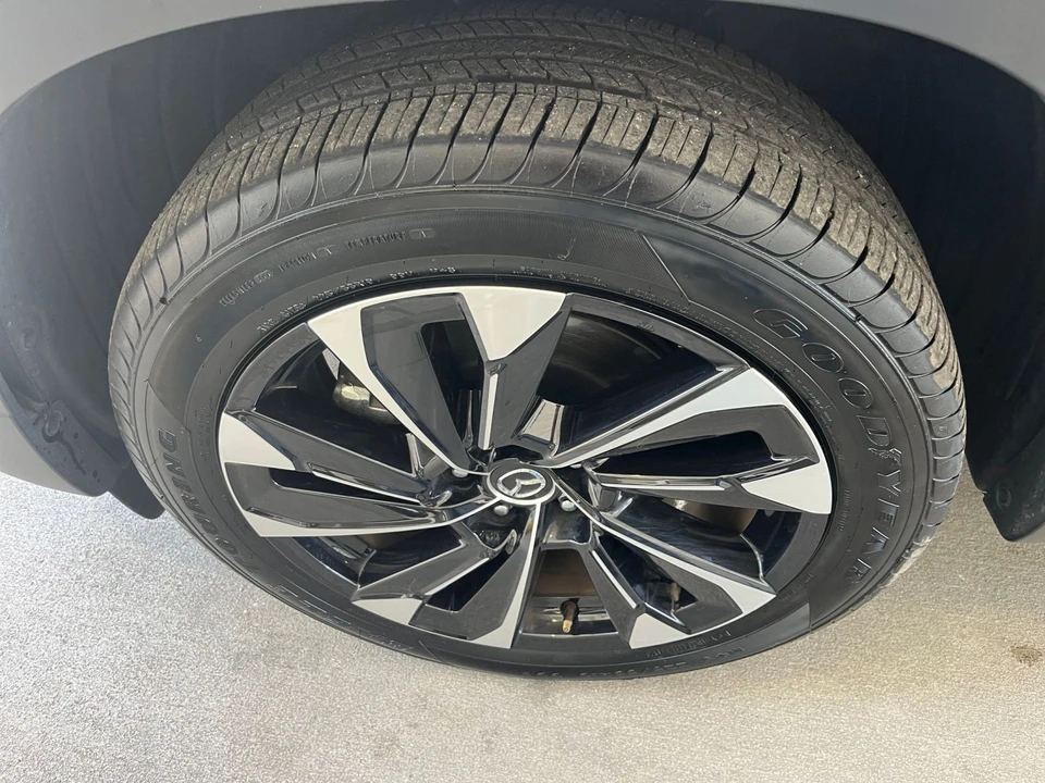 2025 Mazda CX-50 - Image 27 of 31