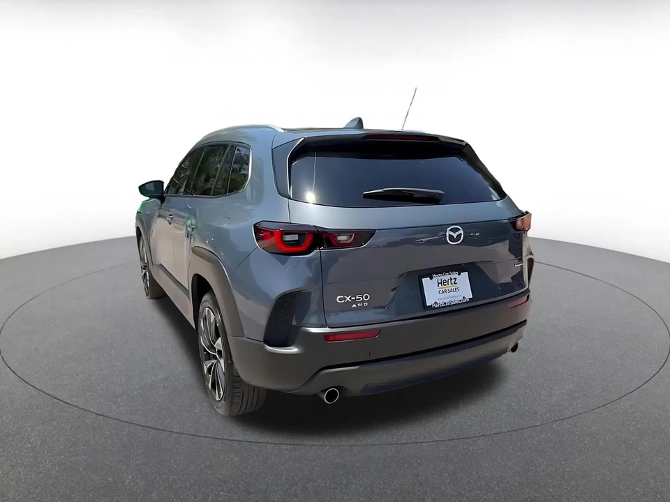 2025 Mazda CX-50 - Image 9 of 31