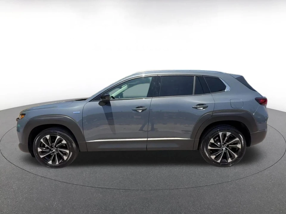 2025 Mazda CX-50 - Image 7 of 31