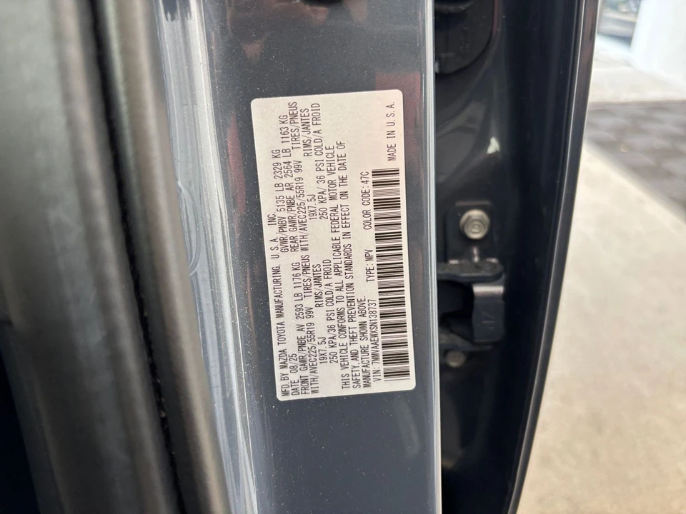2025 Mazda CX-50 - Image 26 of 31