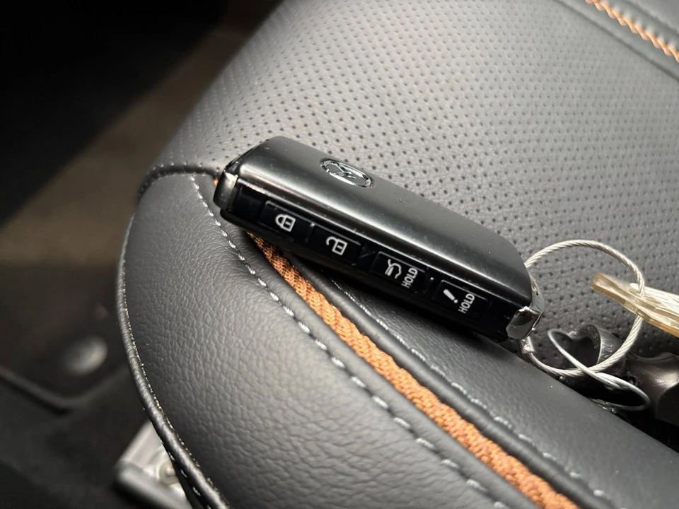 2025 Mazda CX-50 - Image 17 of 31