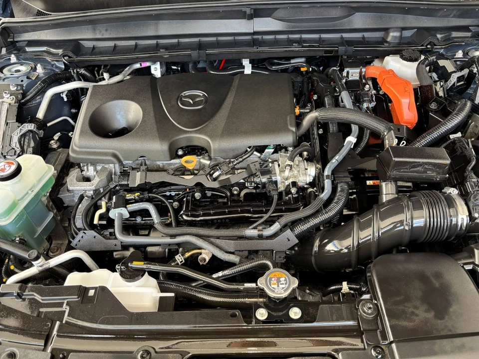 2025 Mazda CX-50 - Image 29 of 31