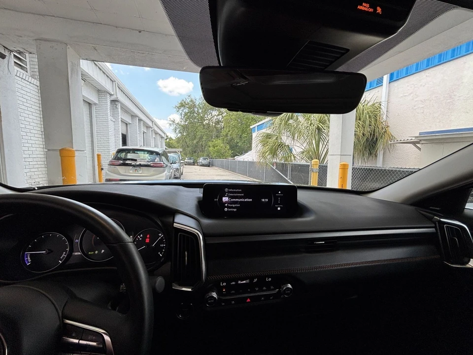 2025 Mazda CX-50 - Image 30 of 31