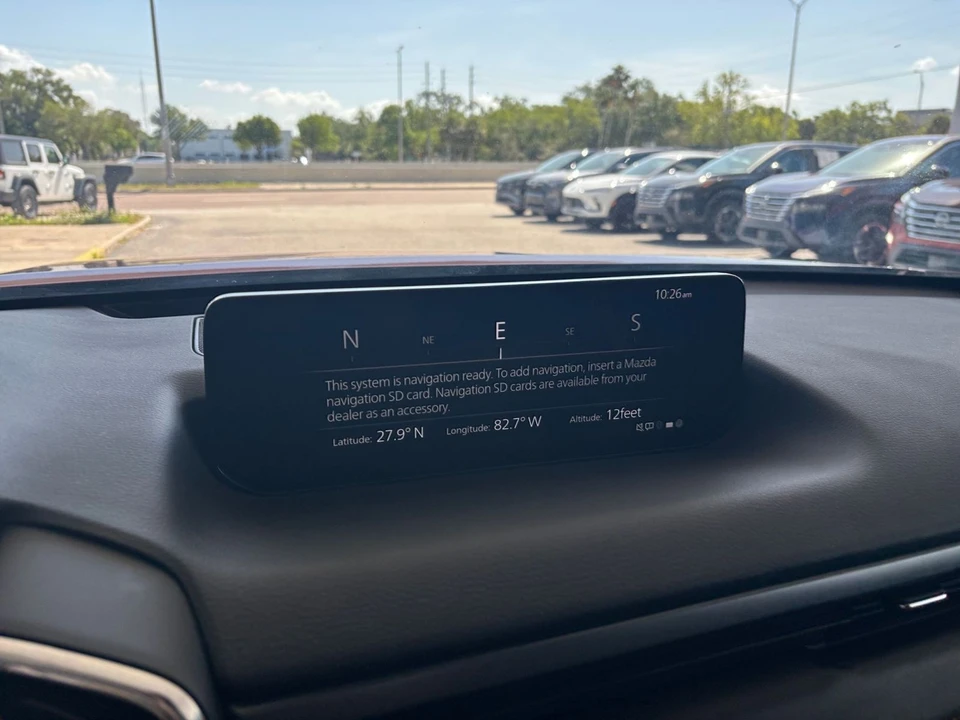 2025 Mazda CX-50 - Image 16 of 31
