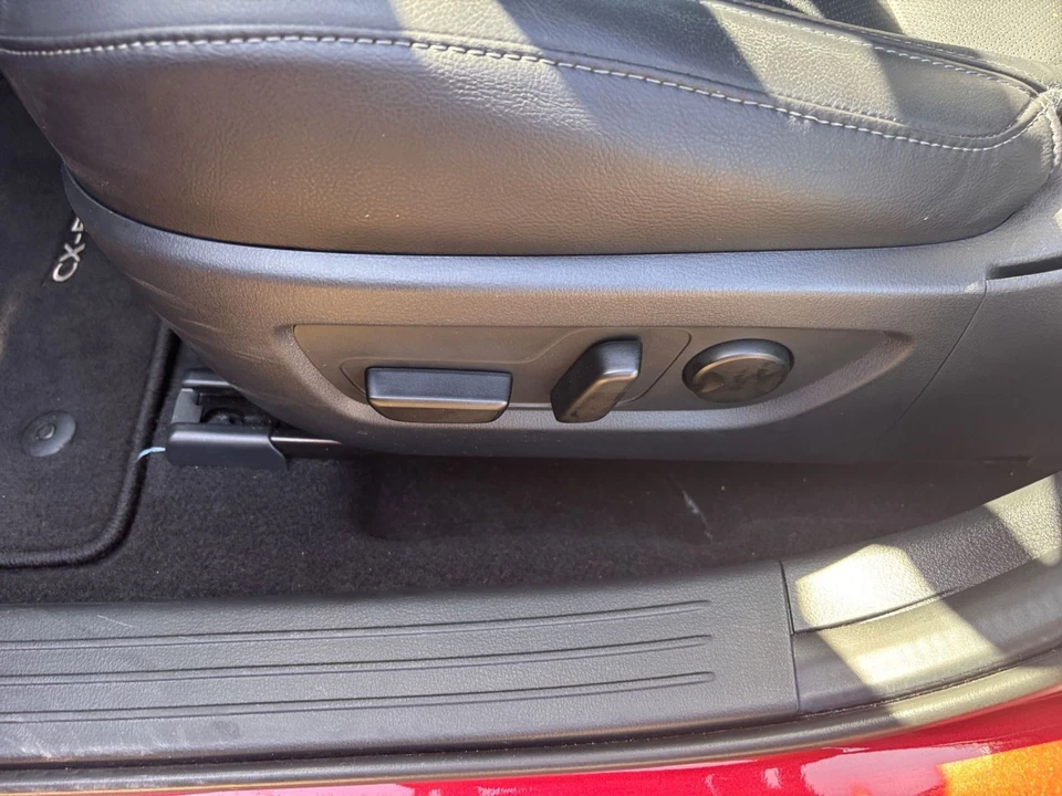 2025 Mazda CX-50 - Image 25 of 31