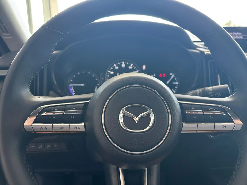 2025 Mazda CX-50 - Image 25 of 31