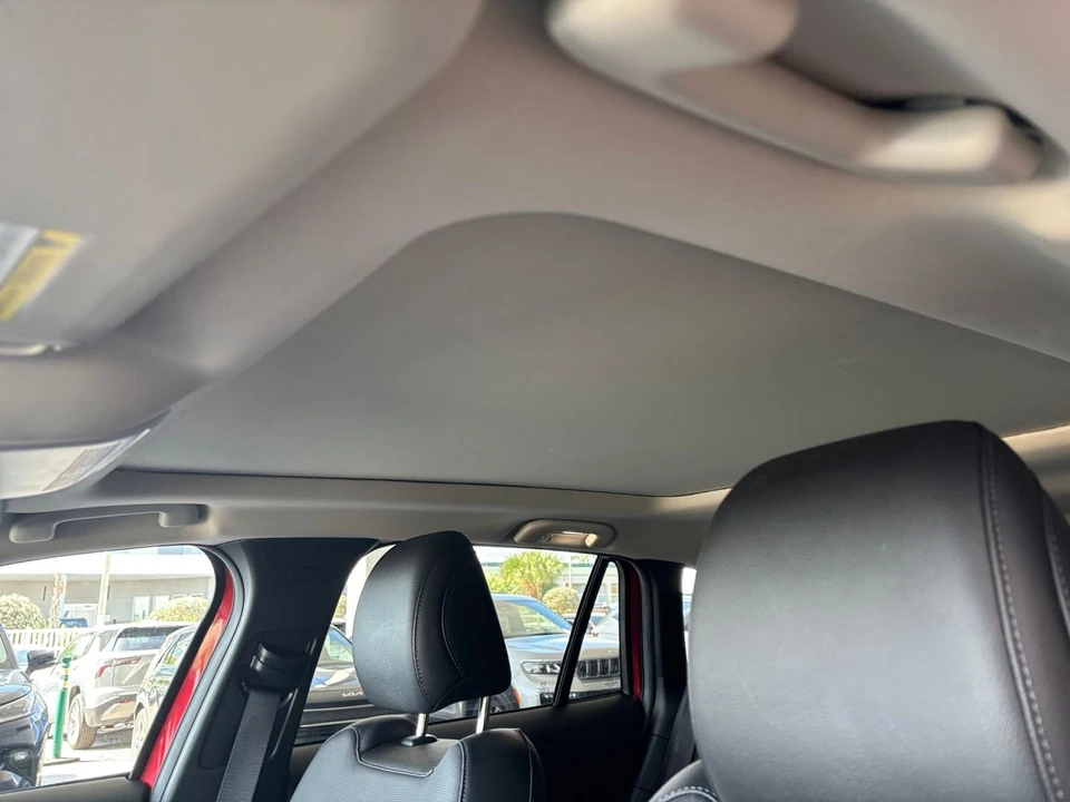 2025 Mazda CX-50 - Image 26 of 31