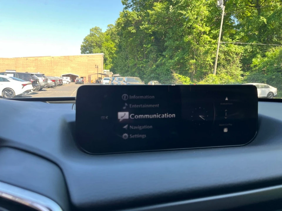 2025 Mazda CX-50 - Image 16 of 31