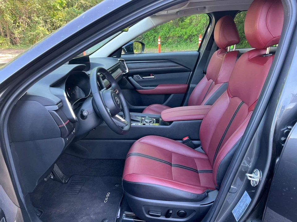2025 Mazda CX-50 - Image 30 of 31