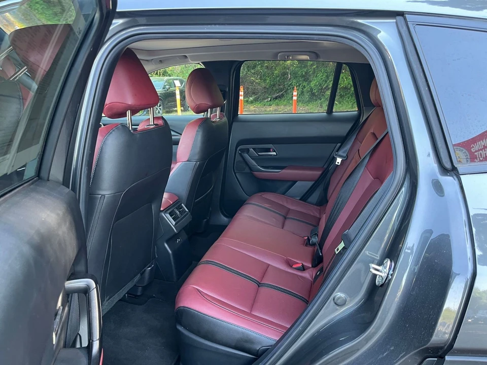2025 Mazda CX-50 - Image 22 of 31