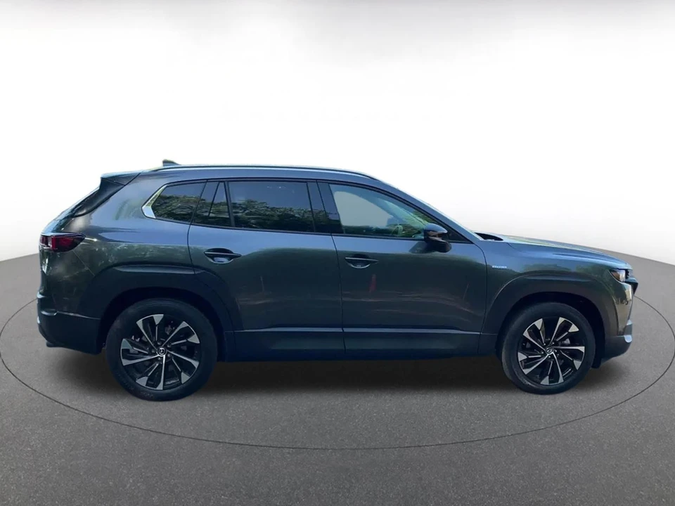 2025 Mazda CX-50 - Image 18 of 31