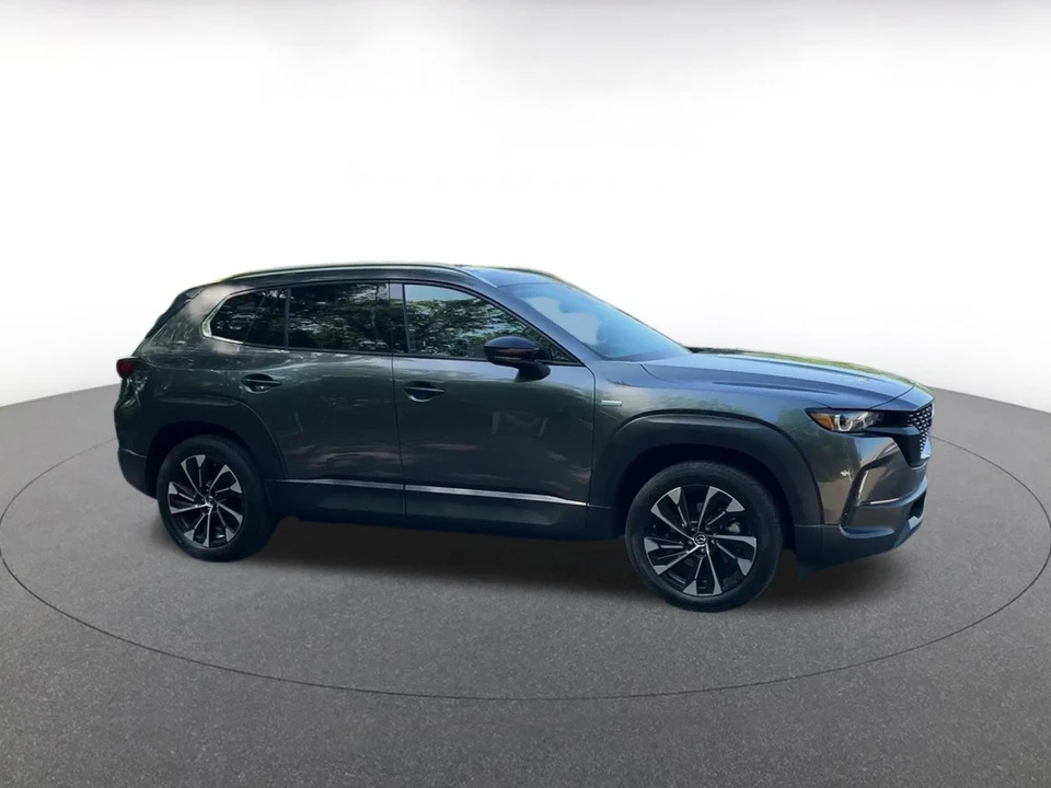 2025 Mazda CX-50 - Image 2 of 31
