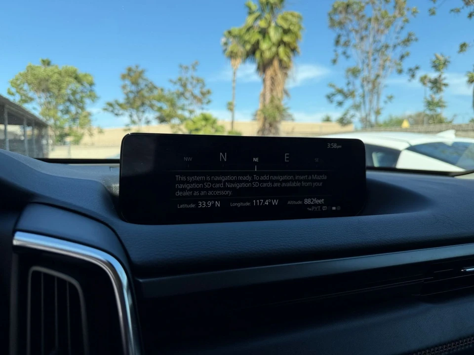 2025 Mazda CX-50 - Image 16 of 31